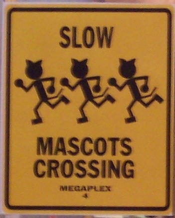 sign-mascotCrossing